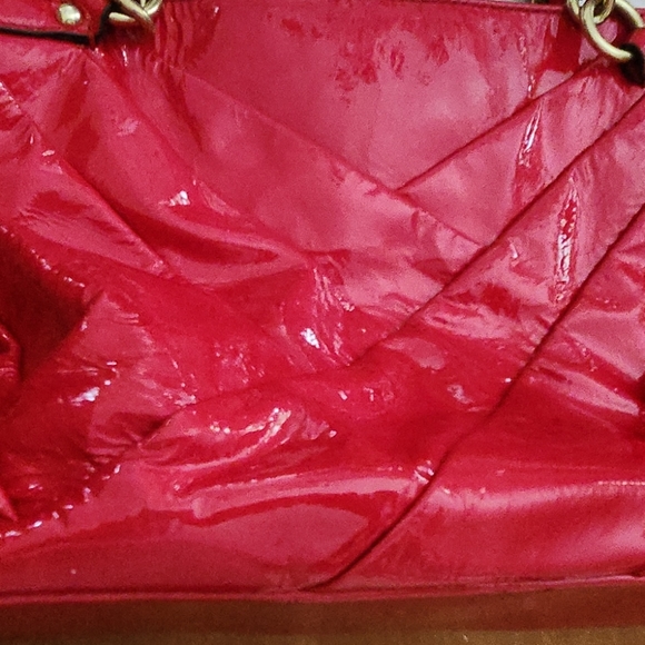 Coach Madison Juliette Satchel Diagonal Pleated Glossy Red Patent Leather F21304 - Picture 4 of 10